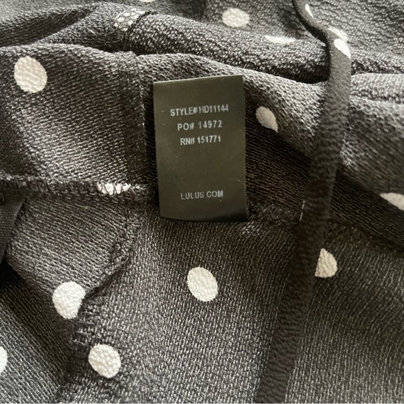 Lulus Black Polka Dots Wrap Dress ruffled neckline, sleeveless Romantic Sz M - Picture 13 of 13